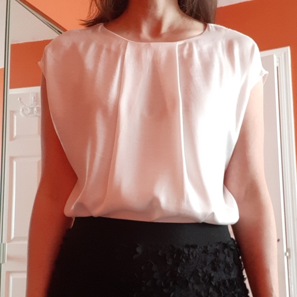 2/$25 | CONTEMPORAINE Waterfall Blouse